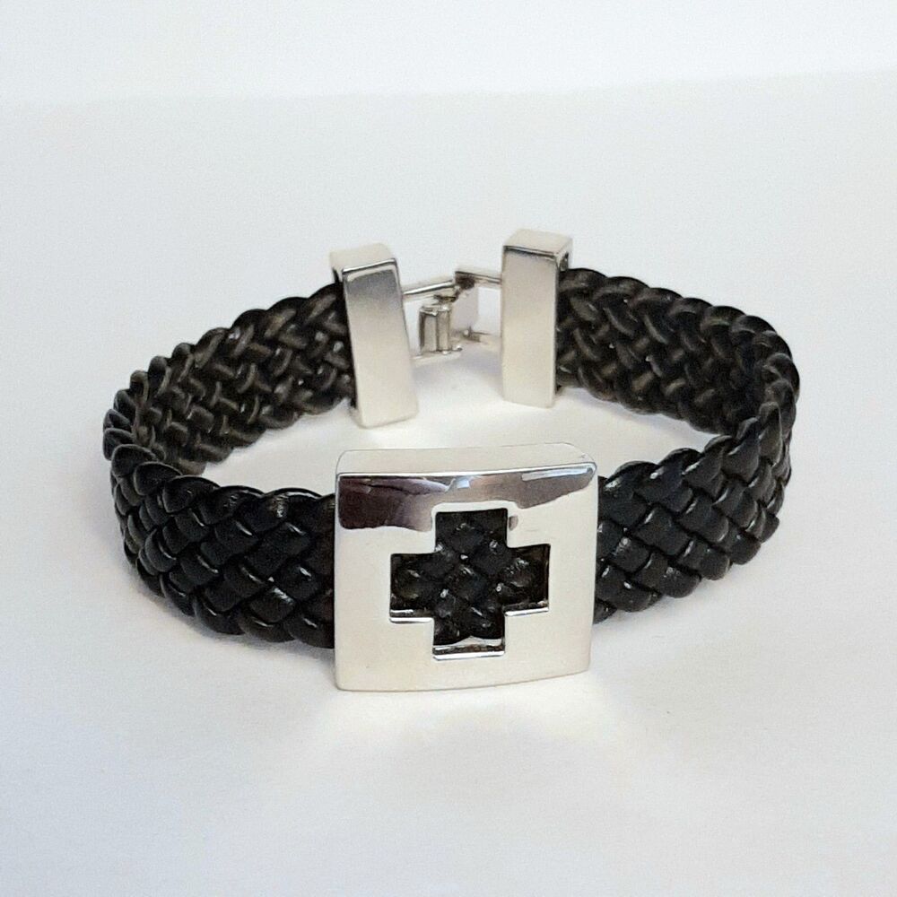 Fashion Bracelet Black Woven Leather Open Cross Silver Tone 7 inch